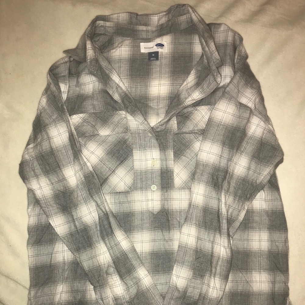 Old Navy grey and cream plaid button down